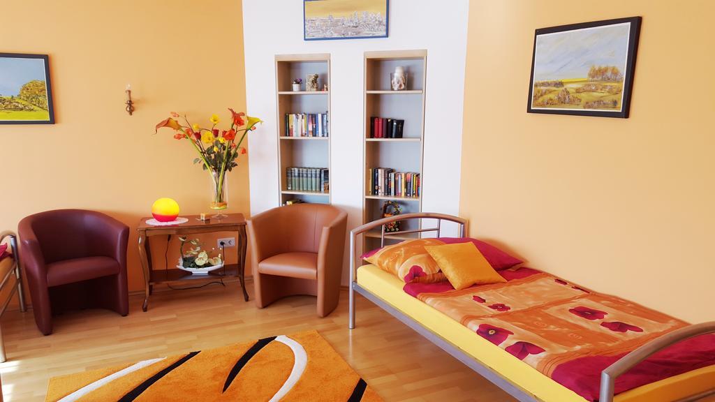 Gaestezimmer Wurm Mönchhof 객실 사진